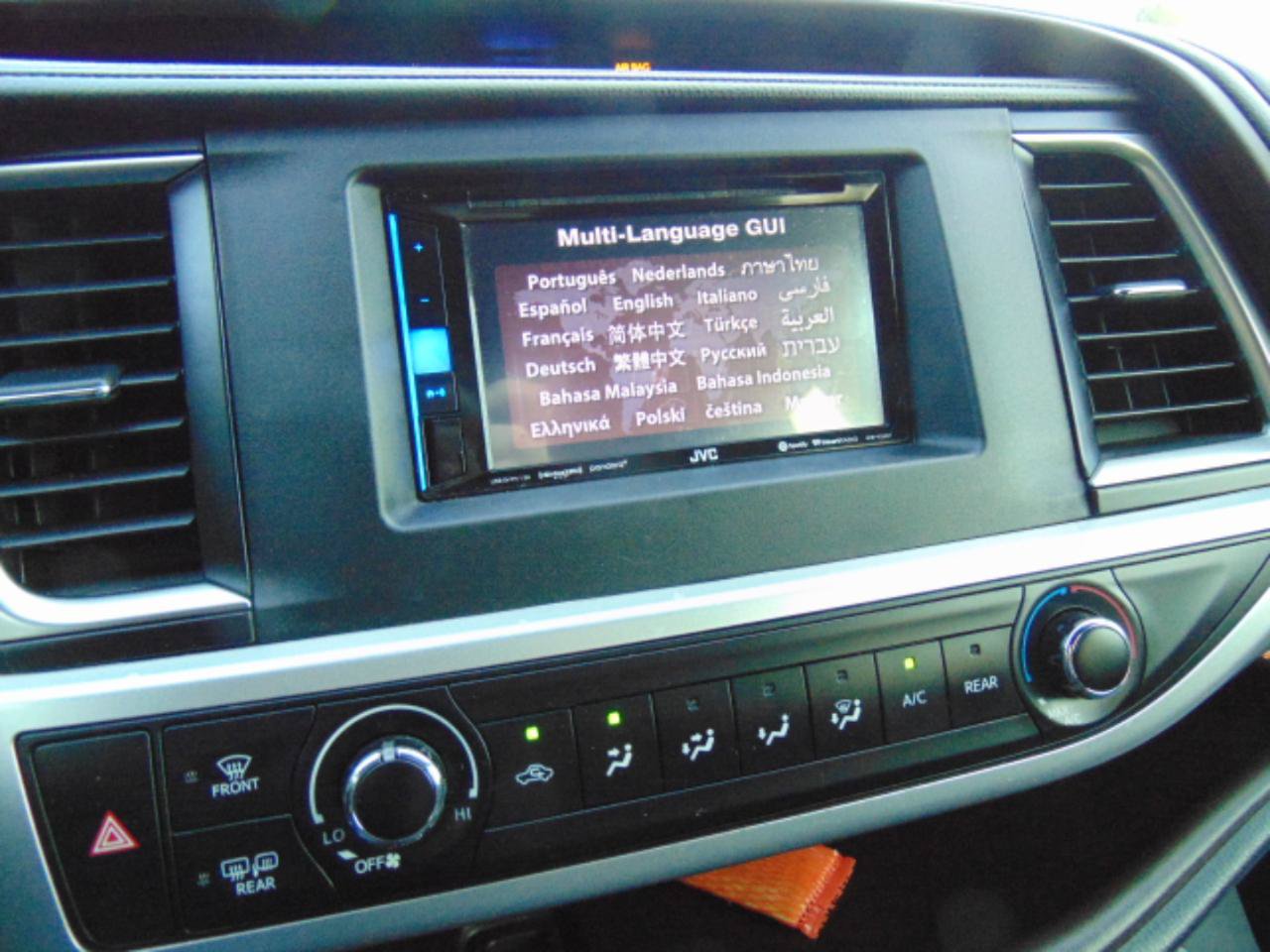 Used 2016 Toyota Highlander LE FWD image 20