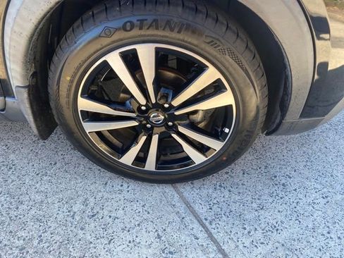 Used 2018 Nissan Kicks SV w/ Exterior Electronics Package image 24