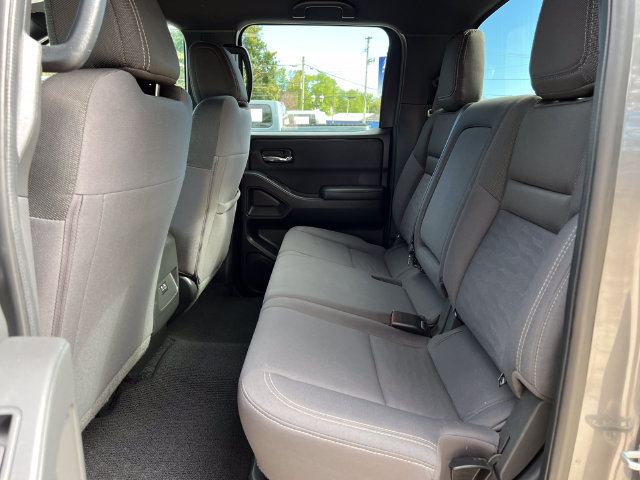 Used 2023 Nissan Frontier SV w/ Midnight Edition Package AWD/4WD image 4