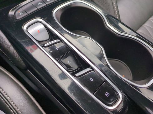 Used 2022 Buick Envision Avenir w/ Technology Package II image 18