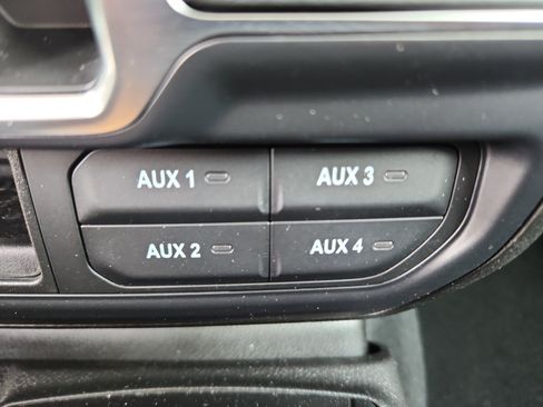 New 2026 Jeep Gladiator Sport AWD/4WD image 33