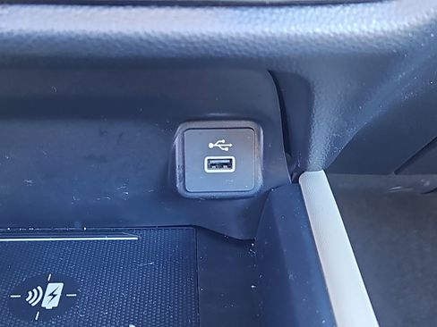 Used 2024 Honda HR-V EX-L image 10