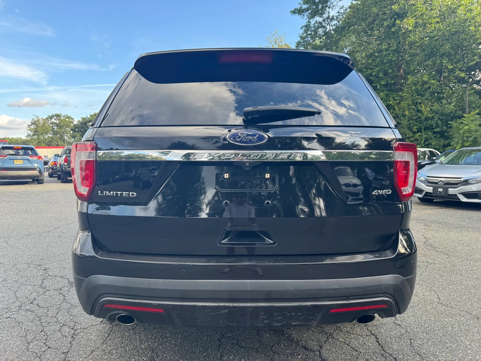 Used 2016 Ford Explorer Limited AWD/4WD image 4
