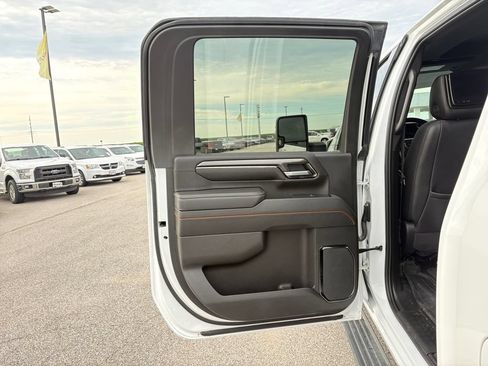 Used 2024 GMC Sierra 3500 AT4 w/ AT4 Premium Plus Package AWD/4WD image 36