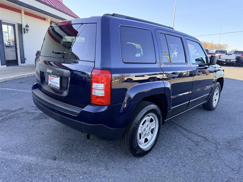 Used 2014 Jeep Patriot Sport FWD image 5