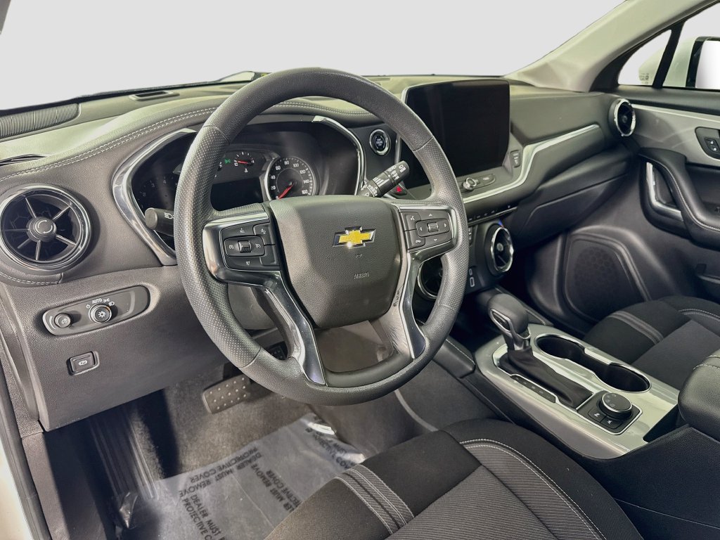 Used 2024 Chevrolet Blazer LT w/ Driver Confidence Package AWD/4WD image 18