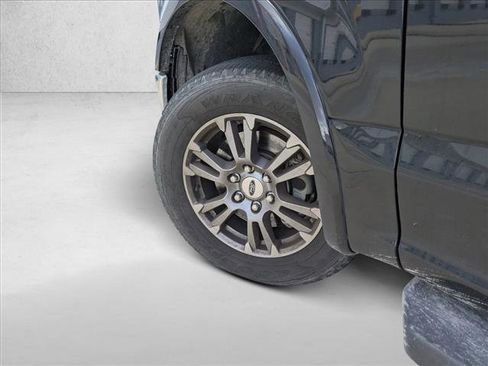 Used 2018 Ford F150 Lariat w/ Trailer Tow Package image 7