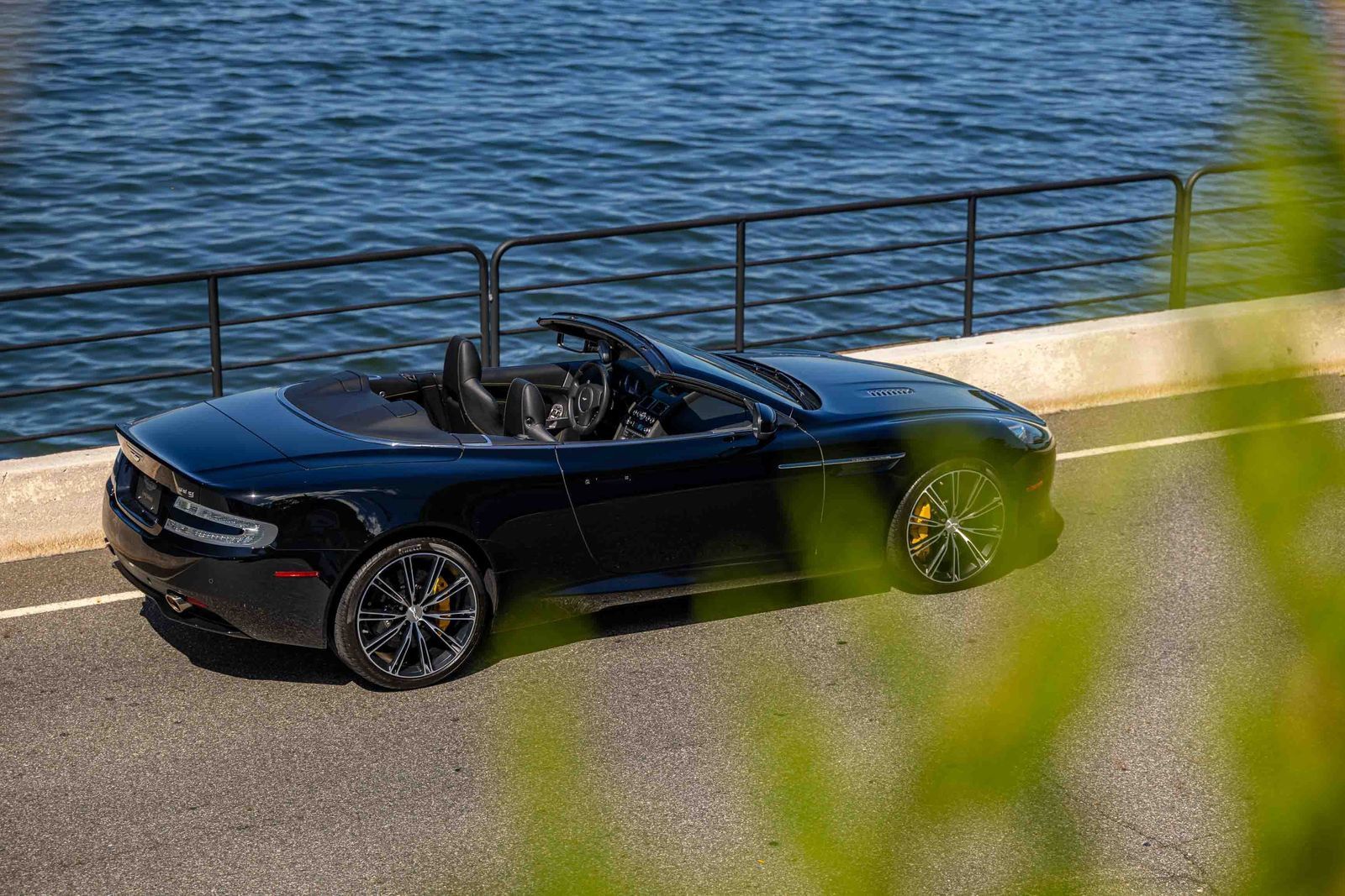 Used 2013 Aston Martin DB9 Volante RWD image 87