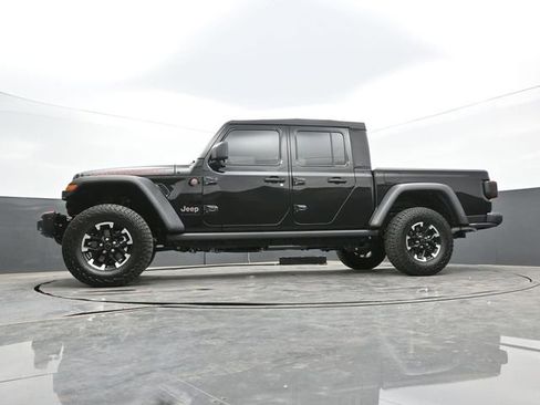 Used 2025 Jeep Gladiator Rubicon w/ Safety Group AWD/4WD image 57