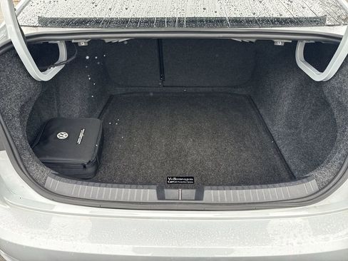 Used 2019 Volkswagen Jetta R-Line image 23