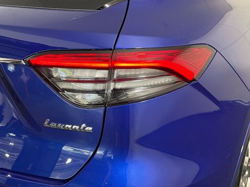 Used 2023 Maserati Levante GT AWD/4WD image 34