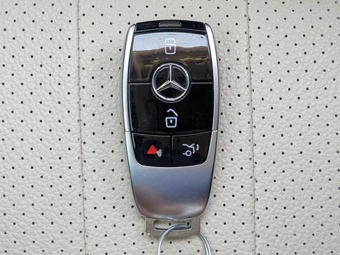 Used 2020 Mercedes-Benz E 350 Sedan image 32
