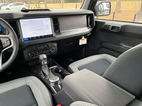 New 2025 Ford Bronco 4-Door w/ Sasquatch Package image 28