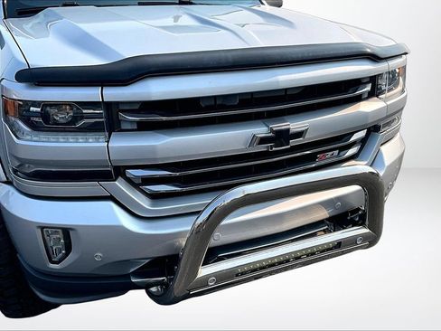 Used 2017 Chevrolet Silverado 1500 LTZ Z71 w/ LTZ Plus Package AWD/4WD image 26