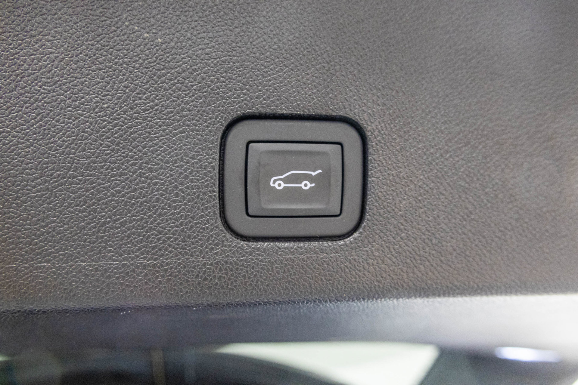 Used 2025 Cadillac XT6 Premium Luxury AWD/4WD image 47