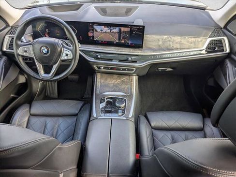 Used 2023 BMW X7 xDrive40i w/ Premium Package image 18