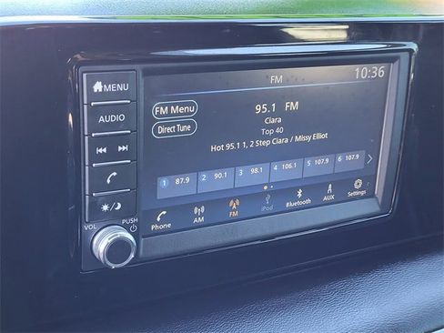 Used 2025 Nissan Kicks S image 15