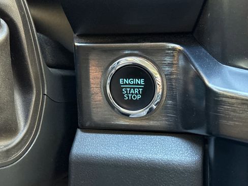 Used 2023 Ford F350 Lariat w/ Lariat Ultimate Package image 25