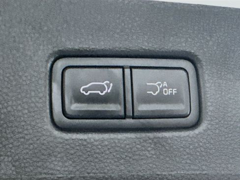 Used 2025 Kia Telluride S FWD image 32