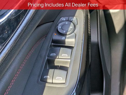Used 2025 Chevrolet Trax RS w/ Driver Confidence Package FWD image 25