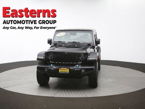 Used 2024 Jeep Wrangler Unlimited AWD/4WD image 55
