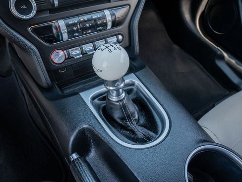 Used 2018 Ford Mustang GT image 21