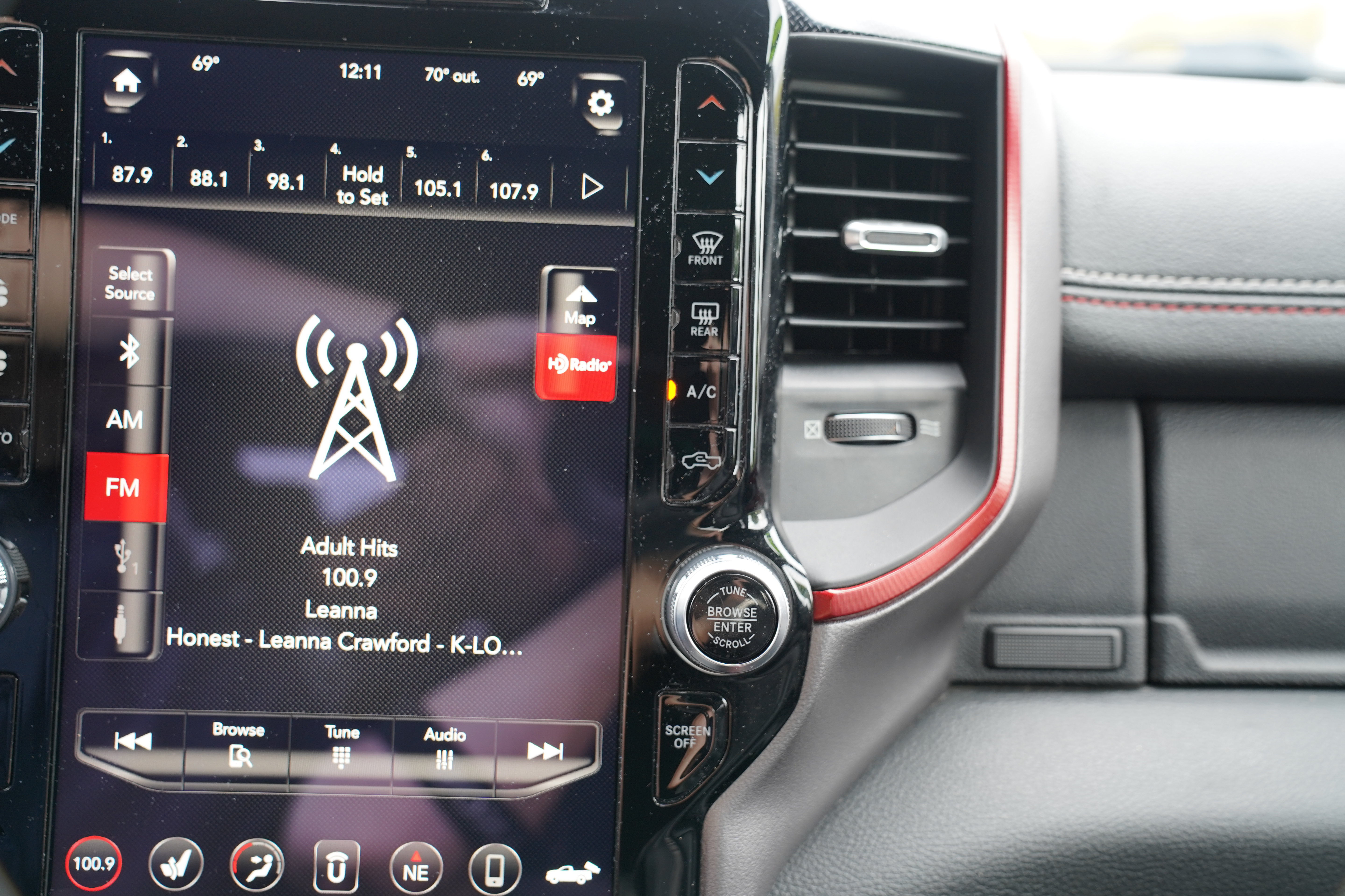 Used 2019 RAM 1500 Rebel w/ Rebel Level 2 Equipment Group AWD/4WD image 29