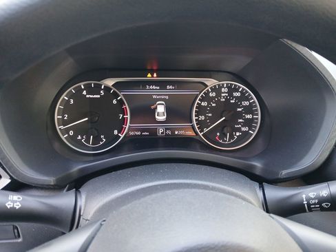 Used 2025 Nissan Sentra SV image 19