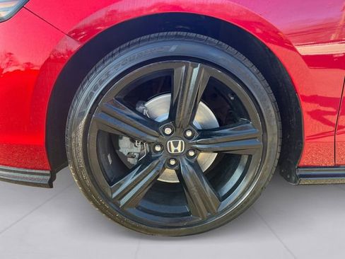 Used 2023 Honda Accord Sport image 9