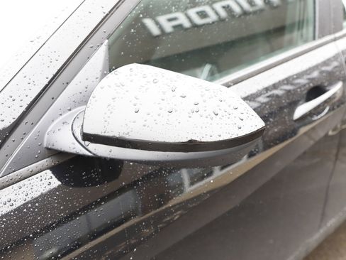 New 2026 Hyundai Elantra Sport image 12