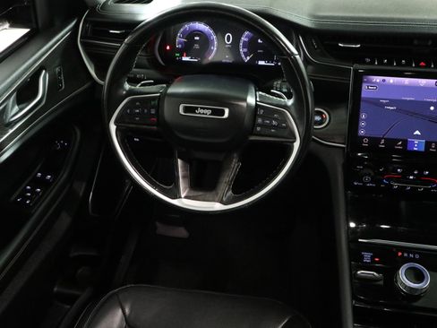 Certified 2021 Jeep Grand Cherokee L Limited w/ Luxury Tech Group II image 16