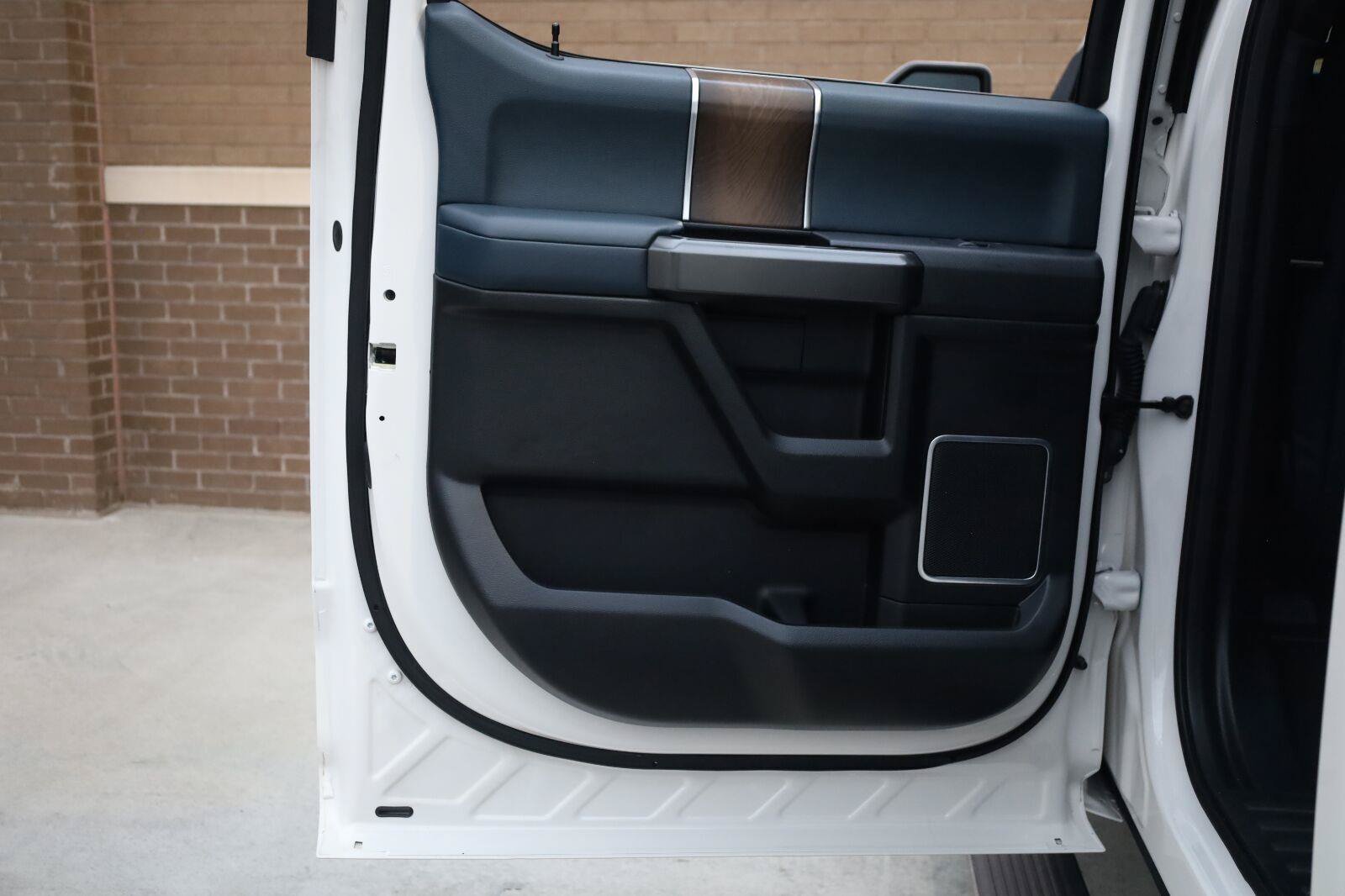 Used 2018 Ford F150 Limited w/ Trailer Tow Package AWD/4WD image 20