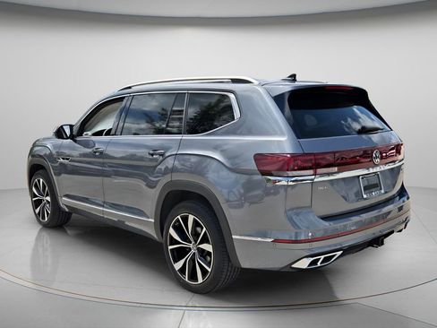 Certified 2025 Volkswagen Atlas SEL Premium R-Line AWD/4WD image 8