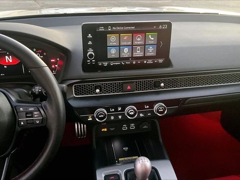 Used 2024 Honda Civic Type R image 9