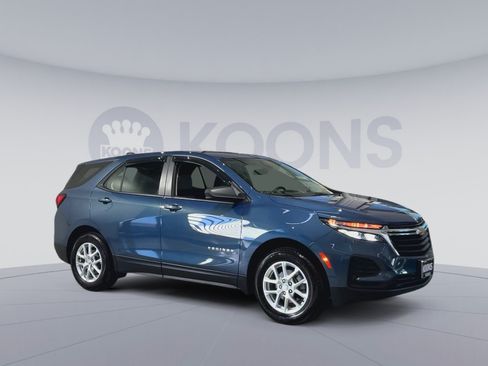 Used 2024 Chevrolet Equinox LS w/ LPO, Floor Liner Package FWD image 2