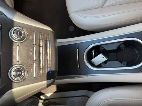 Used 2019 Lincoln MKC Reserve w/ MKC Climate Package AWD/4WD image 25