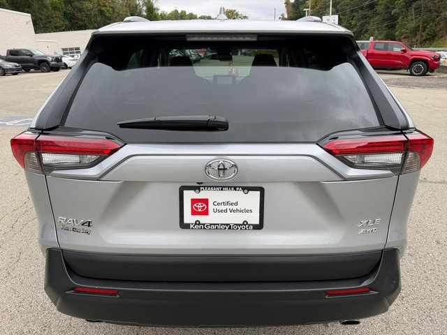 Certified 2025 Toyota RAV4 XLE AWD/4WD image 5