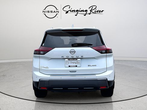 Certified 2024 Nissan Rogue SL AWD/4WD image 5