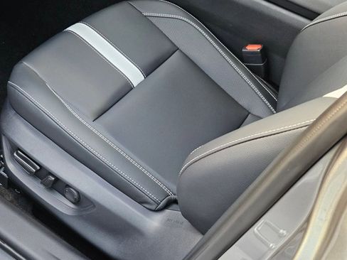 New 2026 Toyota Camry SE FWD image 4
