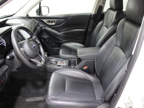 Used 2020 Subaru Forester Touring w/ Popular Package #2 AWD/4WD image 3
