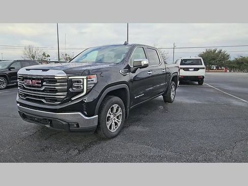 Used 2025 GMC Sierra 1500 SLT image 21