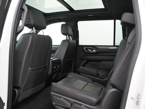 Used 2023 Chevrolet Suburban RST w/ Luxury Package AWD/4WD image 19