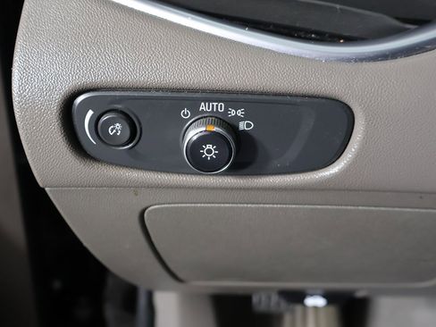 Used 2020 Chevrolet Malibu LT image 28