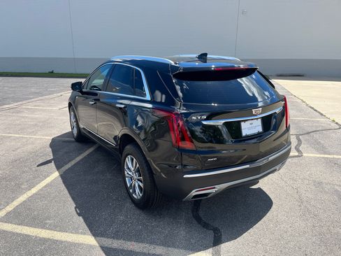 Used 2023 Cadillac XT5 Premium Luxury w/ Technology Package AWD/4WD image 5