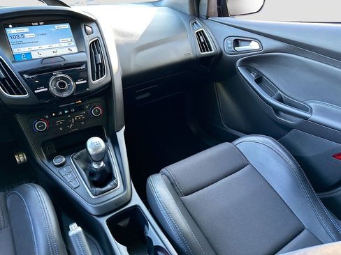 Used 2016 Ford Focus RS image 23