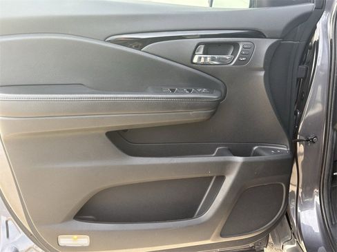 Used 2020 Honda Pilot Elite image 10