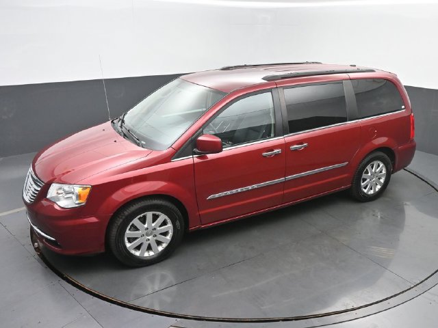 Used 2016 Chrysler Town & Country Touring w/ Driver Convenience Group FWD image 37