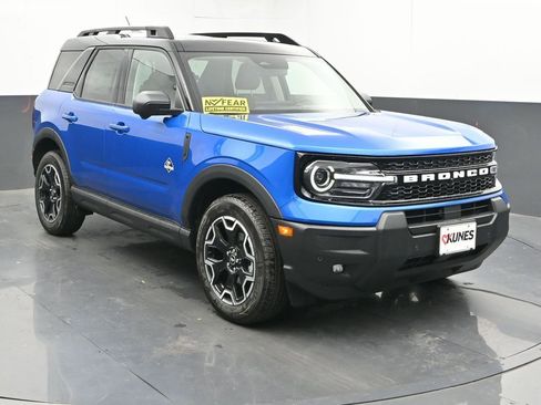 New 2025 Ford Bronco Sport Outer Banks w/ Outer Banks Tech Package+ image 2