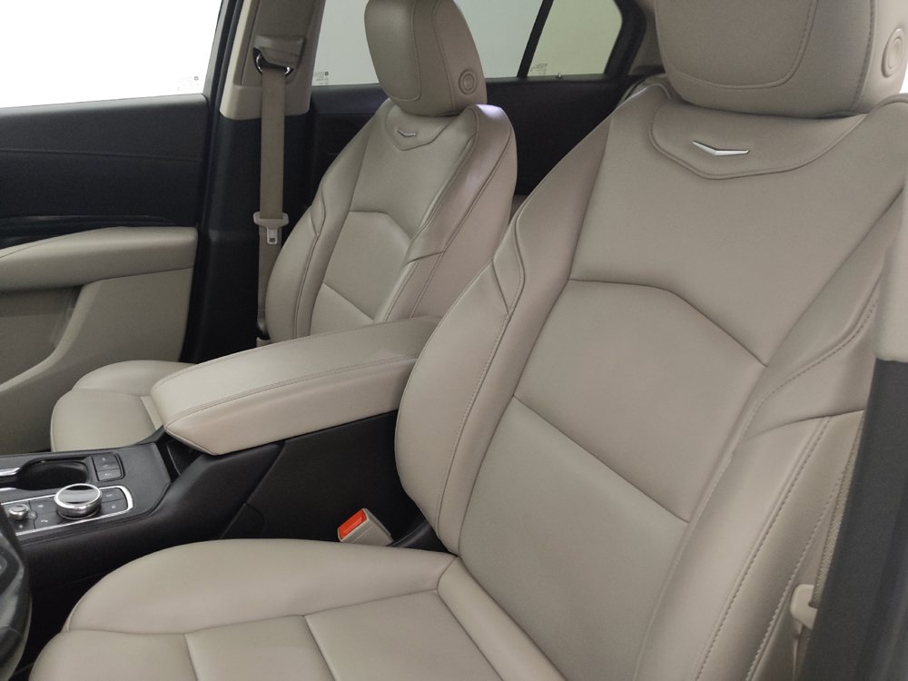 Used 2023 Cadillac XT4 Premium Luxury w/ Driver Assist Package FWD image 17