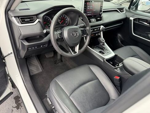 Certified 2022 Toyota RAV4 XLE Premium AWD/4WD image 13
